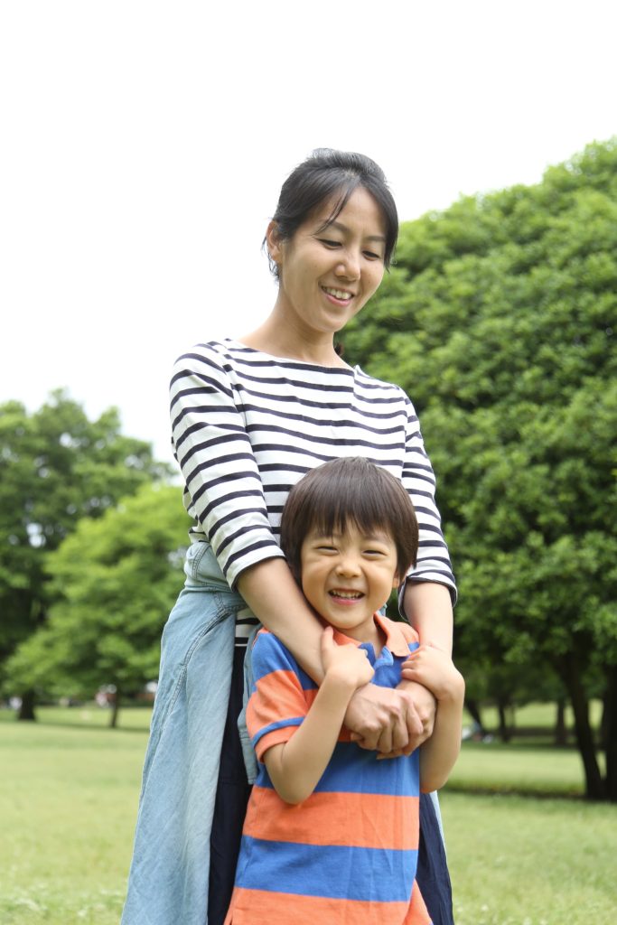 武蔵国分寺公園男の子とママ